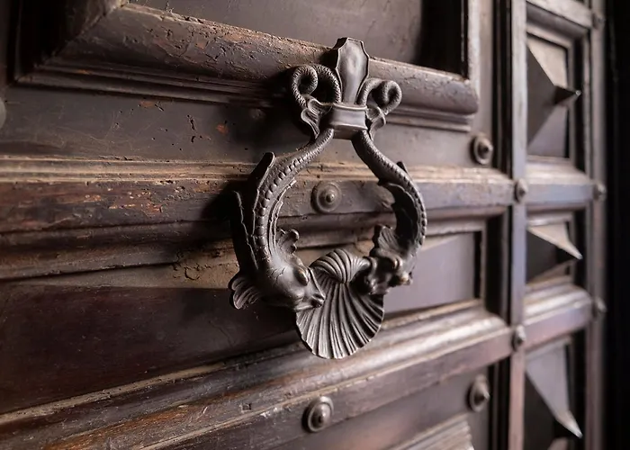 House Of Magic - Due Torri * Bologne