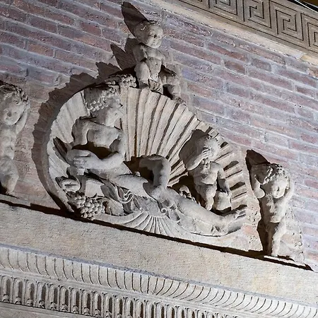 House Of Magic - Due Torri Bologna